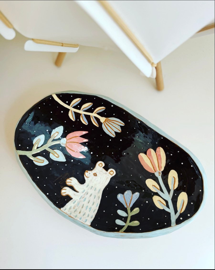 Handmade Terracota Plate With Bear / Sgraffito Footed Plate / Unique Illustrated Ceramics Footed Plate OOAK