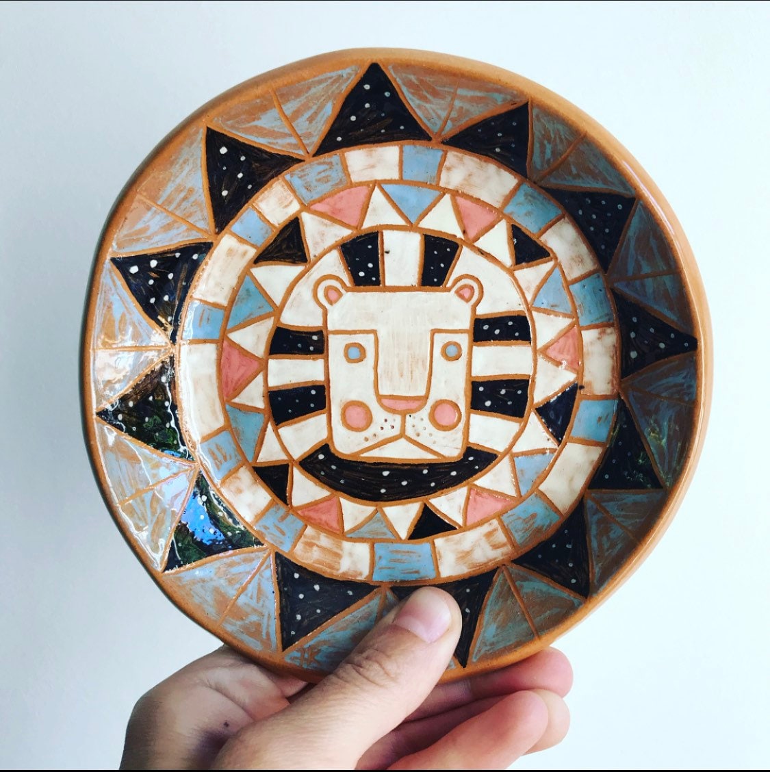 Colorful Ceramic Sgraffito Plate With Lion / Terracotta Dish With Lion Head / Folk-Style Lion Serving Plate/ Unique Handmade OOAK Lion Plate