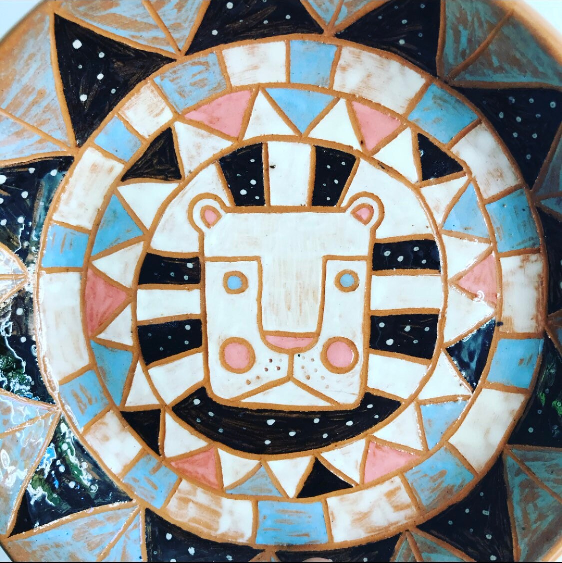 Colorful Ceramic Sgraffito Plate With Lion / Terracotta Dish With Lion Head / Folk-Style Lion Serving Plate/ Unique Handmade OOAK Lion Plate