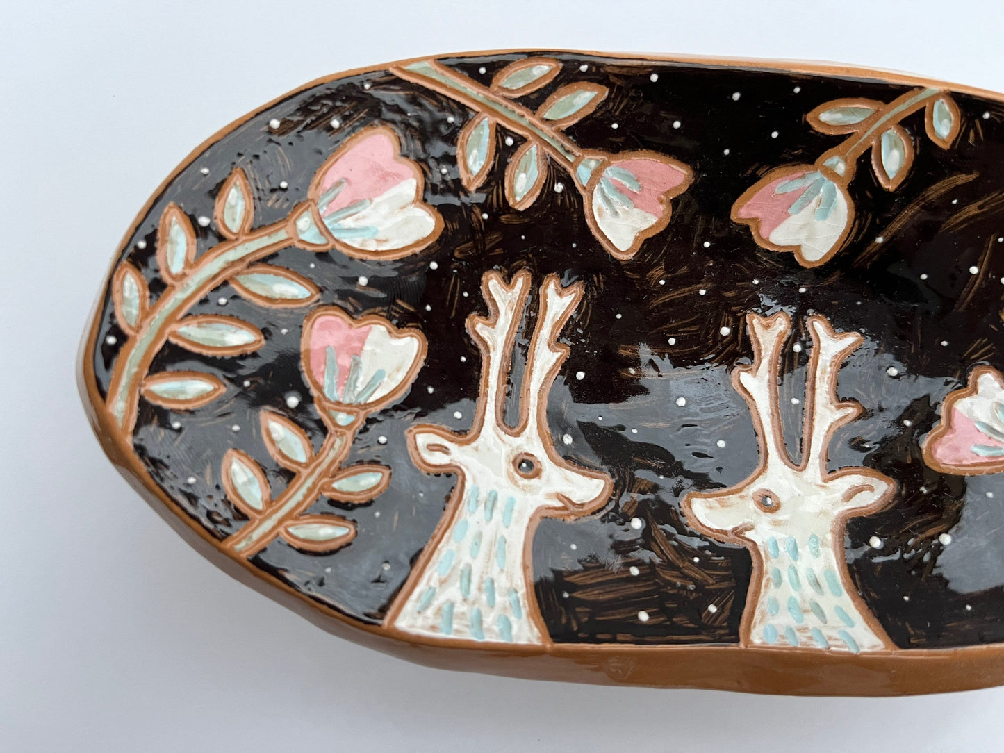 White Deer Black Ceramic Plate With Flowers / Sgraffito Footed Plate / Unique Illustrated Ceramic Footed Plate OOAK
