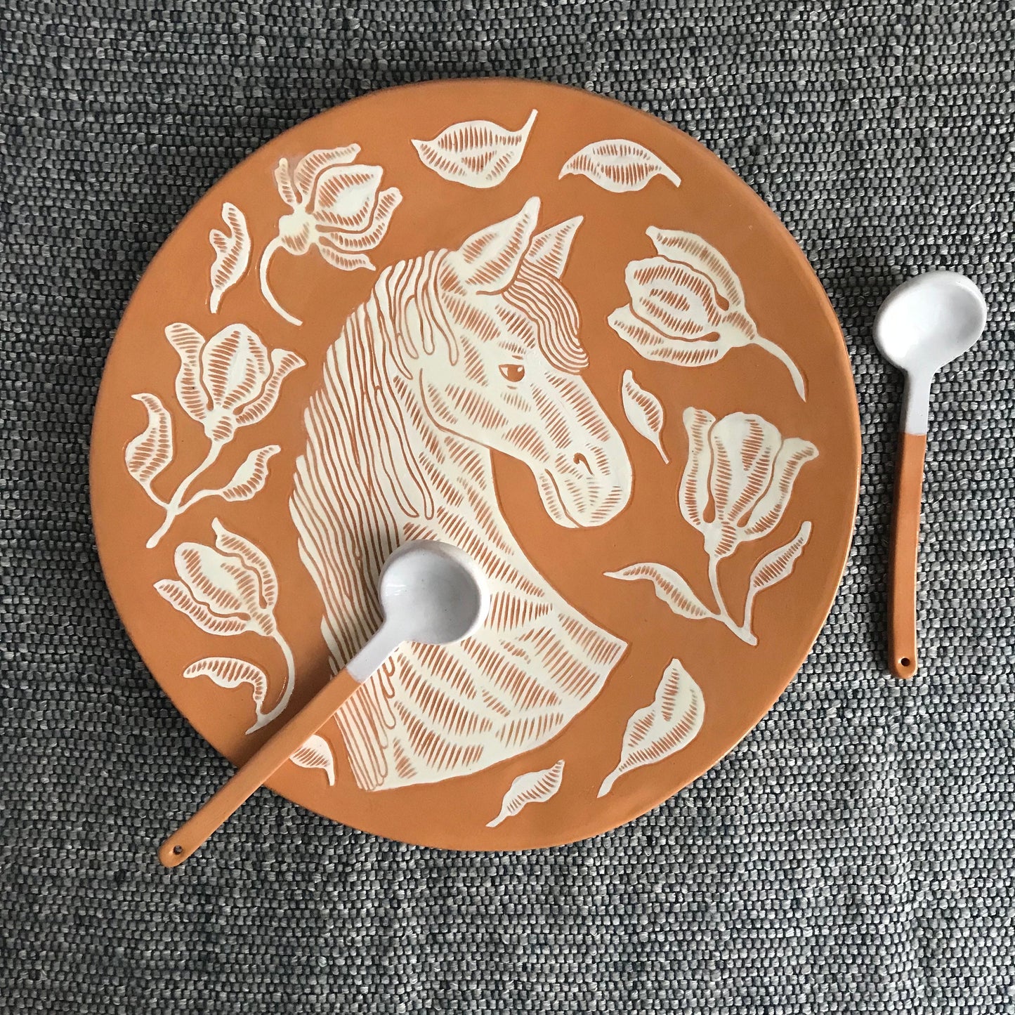 Sgraffito Pottery Plate With White Horse / Sgraffito Ceramic Platter / Terracotta Serving Dish / Gift for Horse Lover / Handmade Mother Gift