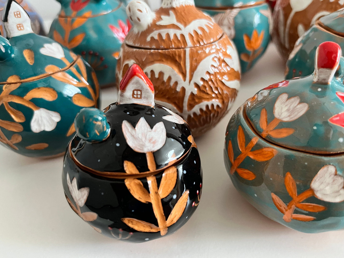 Tiny Sgraffito Treasure Box With White Flowers; Jewelry Storage; Small Lidded Pottery Jar; Handpainted Ceramic Trinket Jar; Gift For Mother