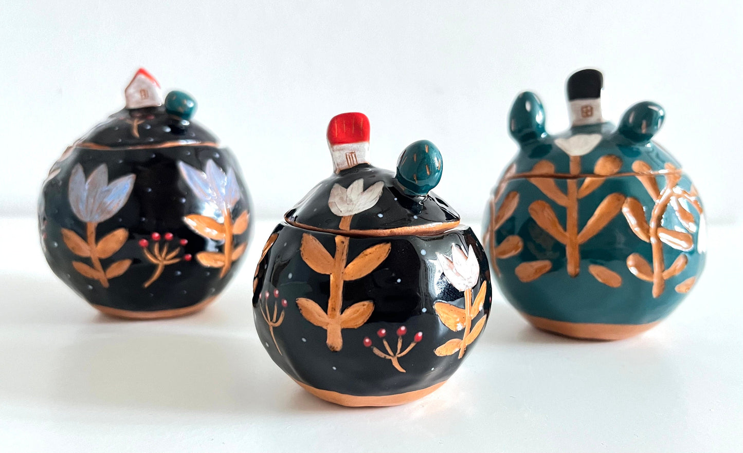 Tiny Sgraffito Treasure Box With White Flowers; Jewelry Storage; Small Lidded Pottery Jar; Handpainted Ceramic Trinket Jar; Gift For Mother