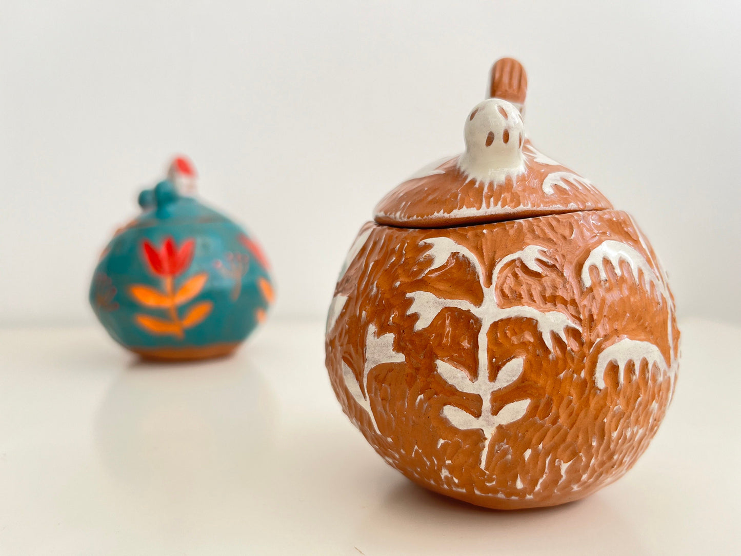 Tiny Keepsake Box With White Flowers and A Tiny House; Jewelry Storage Box; Sgraffito Pottery; Round Ceramic Treasure Box With Lid