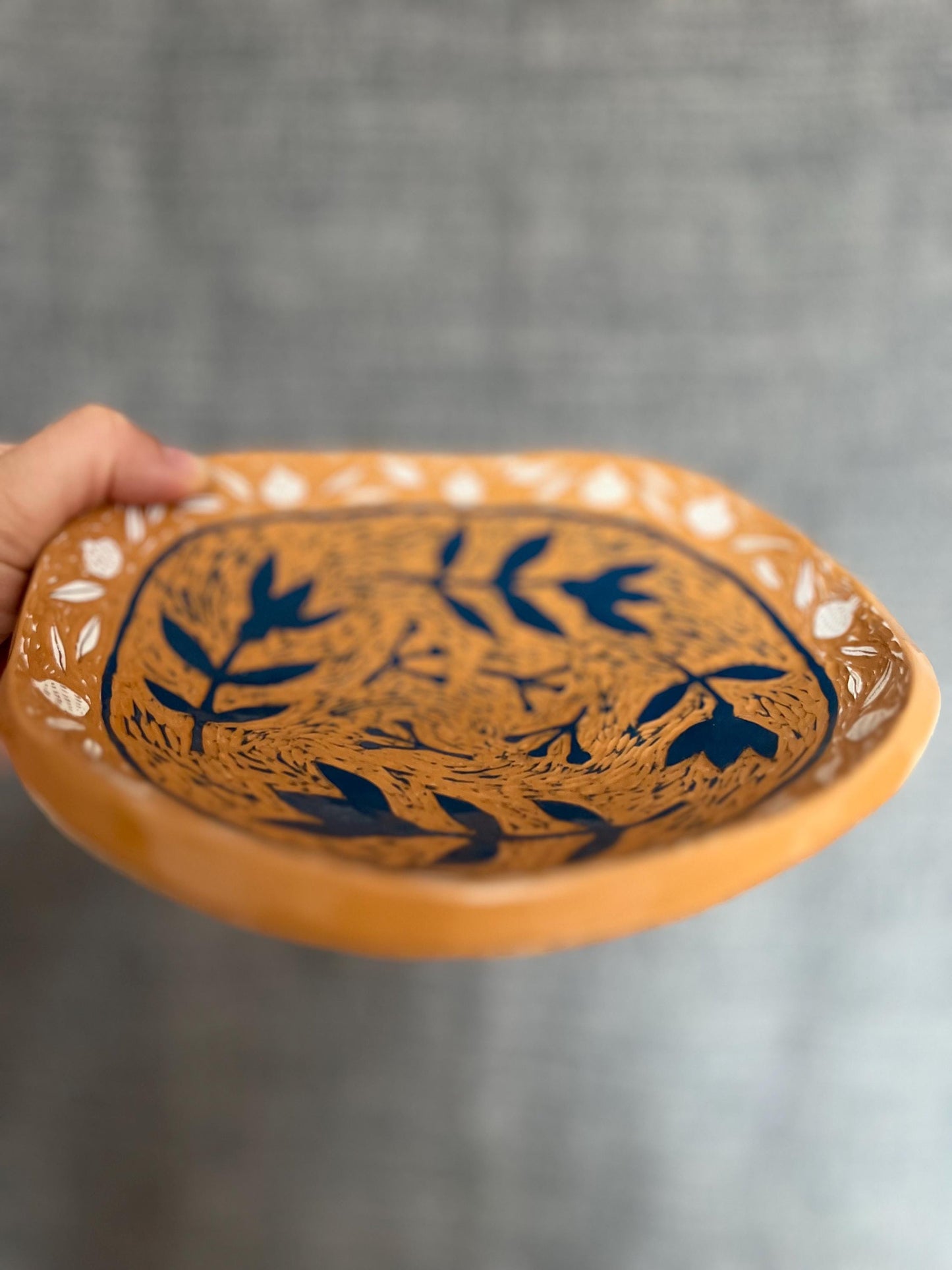 Sgraffito Terracotta Plate With Navy Flowers and White Pomegranate Rim / Footed Folkstyle Platter / Handbuilt Plate / Unique Ceramics OOAK